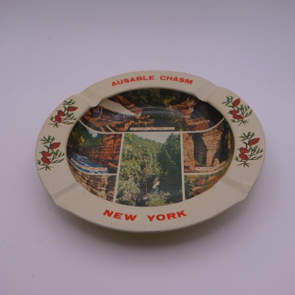Ausable Chasm New York Made in Hong Kong Metal Ash Tray - Picture 1 of 11